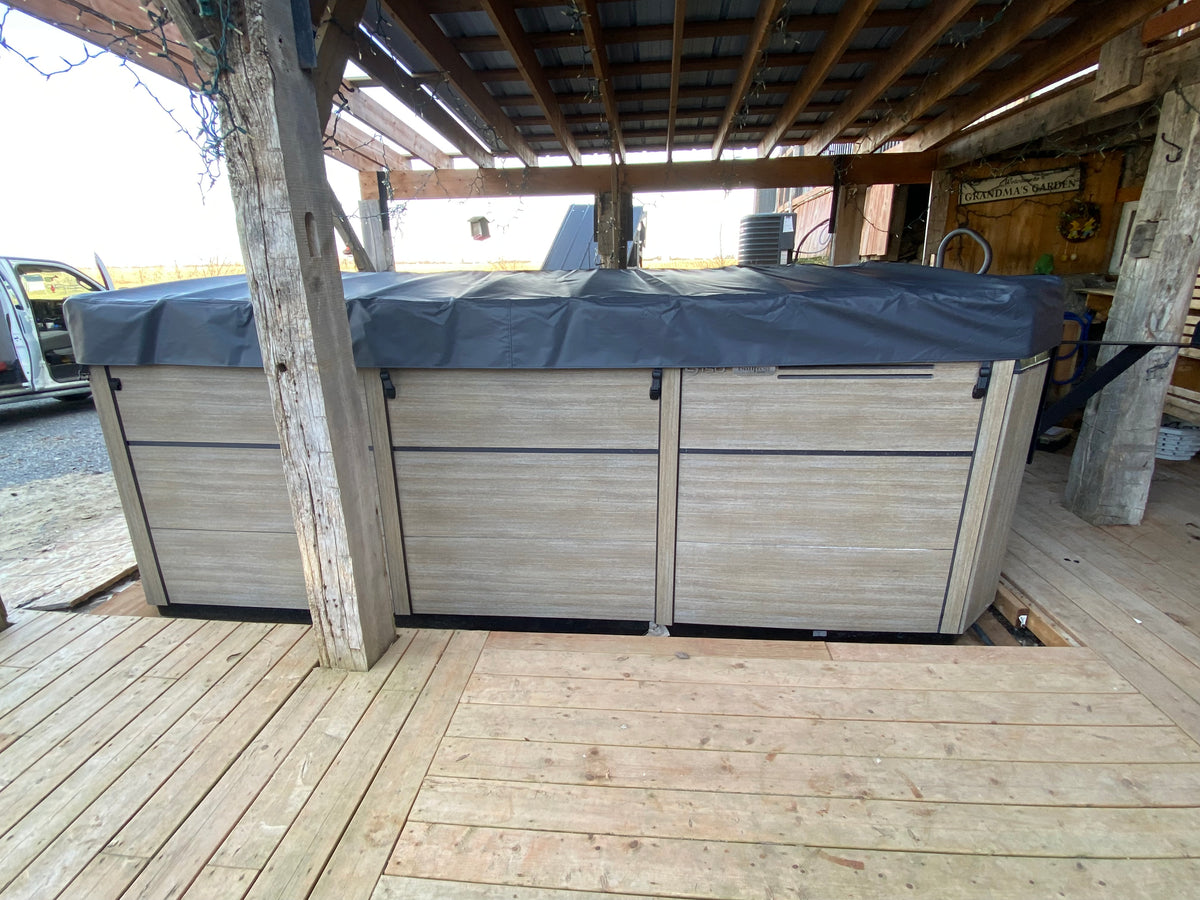 Couvert de spa et spa de nage enroulant SmarterCover