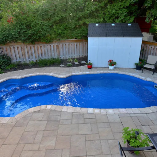 Darlington - Piscine 12' x 25' en fibre de verre Azoria
