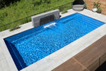 Kelowna - Piscine 16' x 36' en fibre de verre Azoria