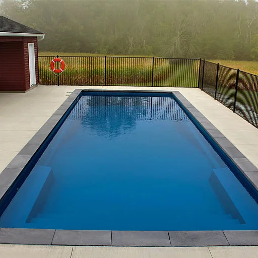 Tofino - Piscine 16' x 40' en fibre de verre Azoria